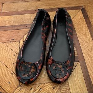 NEW Tory Burch Minnie Tortoise Print Patent Leather Travel Ballet Flats